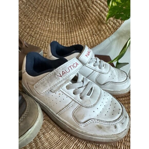 Kids size 8/9 toddler shoes set of 3 - Picture 4 of 12